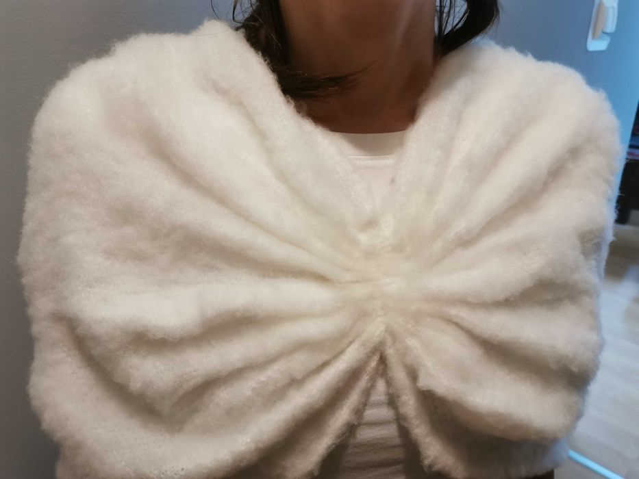 Bolerko ,etola kolor ivory