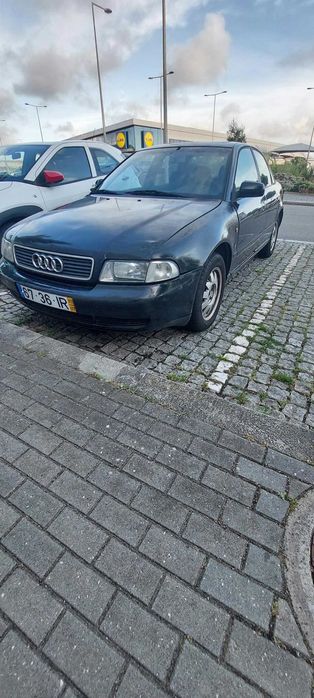 Audi A4 B5 1.6 Sedan Azul Escuro