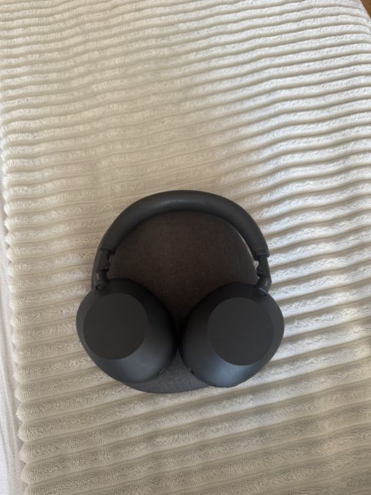 SONY WH-1000XM6 (Como novos)