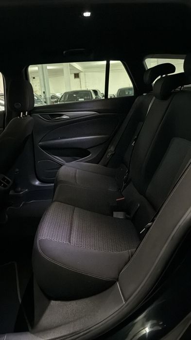 Opel Insignia 2021