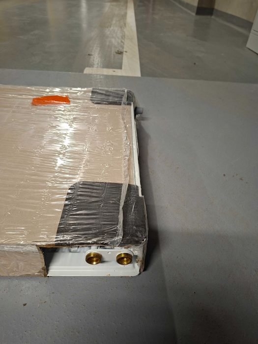 Nowy Grzejnik stalowy Purmo V22 600 x 600 mm Oryginalnie Zapakowany