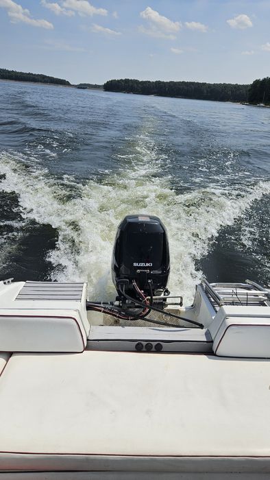 Motorówka 70 koni Suzuki  Four Winns freedom 150