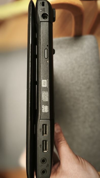 Portátil TOSHIBA sattelite A660 12X intel i7 disco SSD 500GbHarman Kar