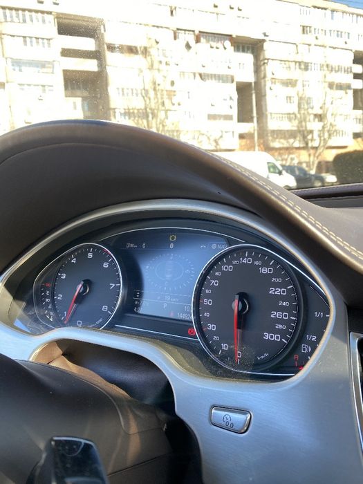 Audi a8 long 4.0 2013