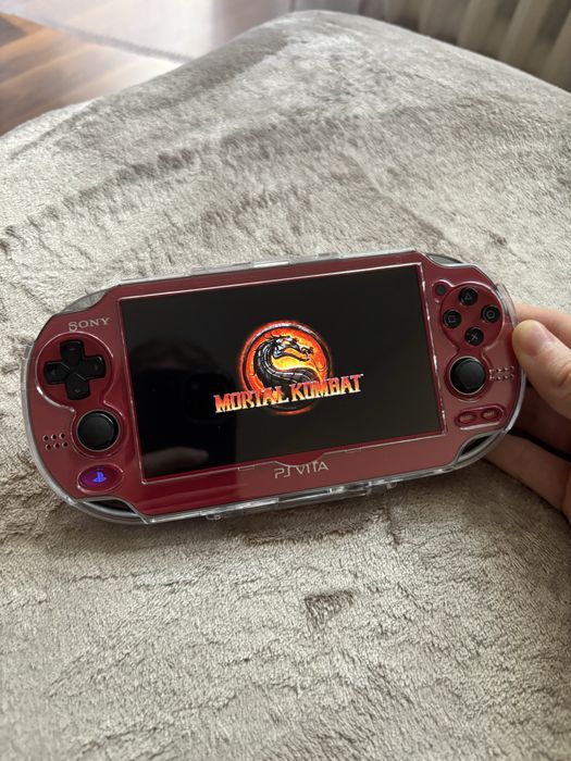 PlayStation Vita  Cosmic Red PCH-1100 FAT