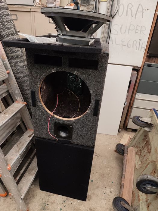 2 Colunas de som Cerwin-Vega M-1