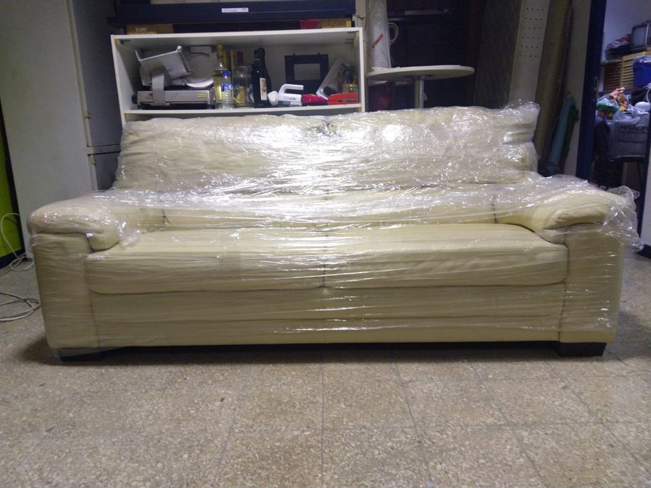 Sofá novo Chateau d’Ax 3 lugares