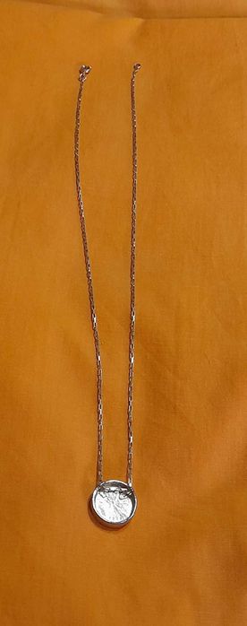 Colar com banho a Prata com pingente  Pomba