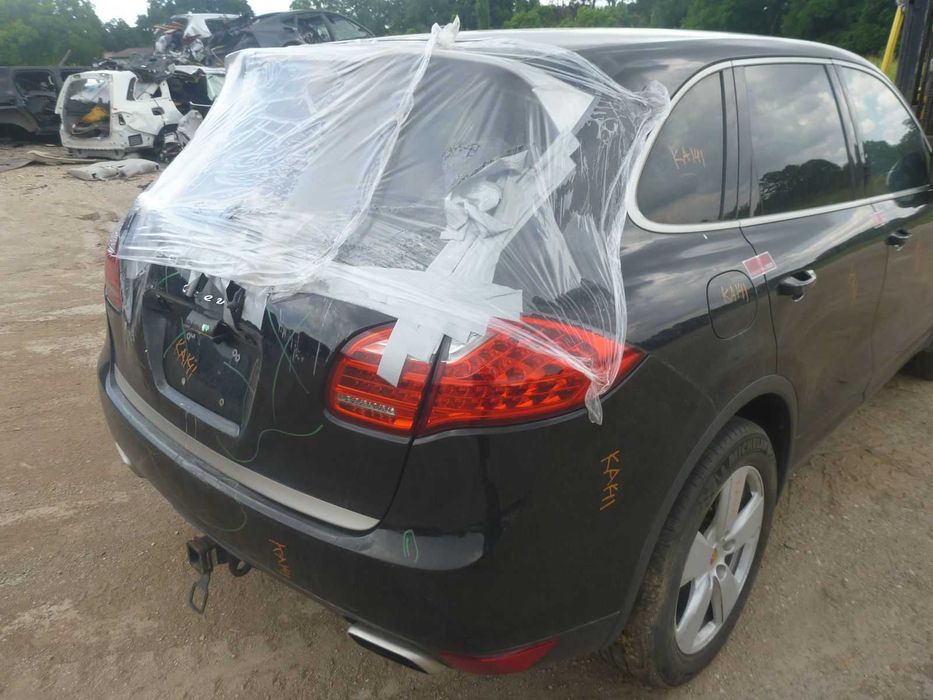 Разборка Porsche Cayenne 2 2010-2017 / Порш Каєн 2 б/у запчастини США