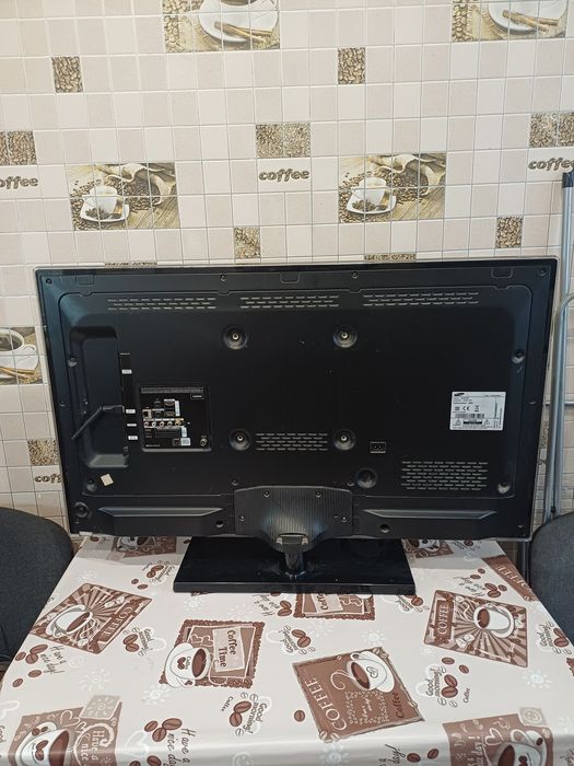 Продам смарт телевизор самсунг 40 диагональ