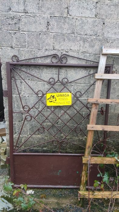 Brama wjazdowa z furtką