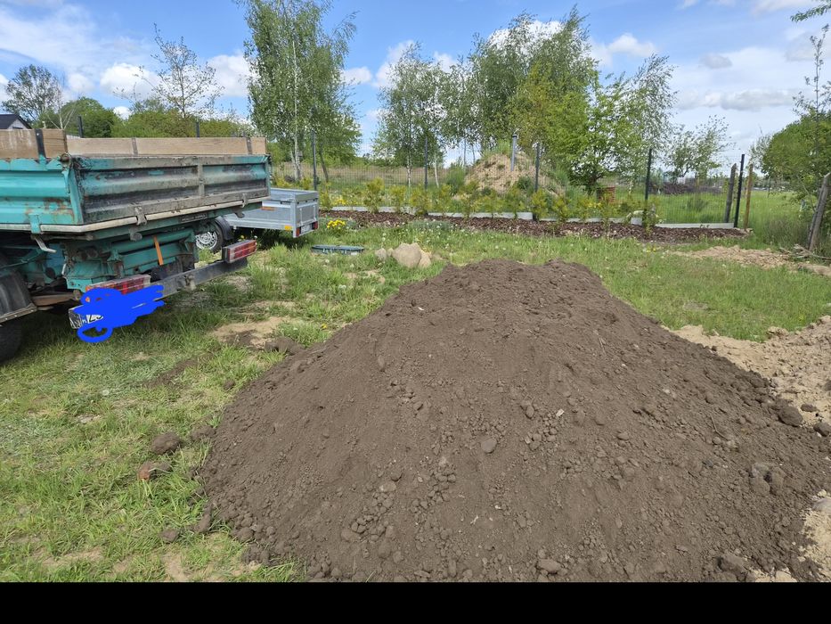Ziemia ogrodowa polna czarnoziem humus frez asfaltowy tłuczeń gruz