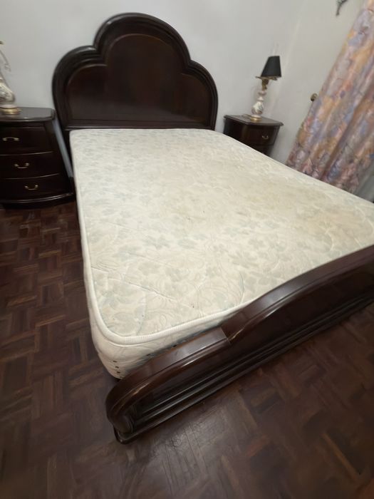 Cama de Casal 140