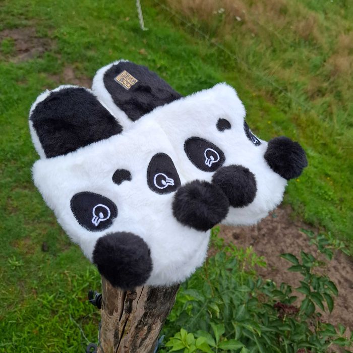 Nowe kapcie panda – bez metki, długość wkładki 26 cm