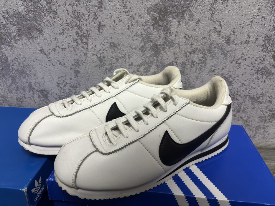 продам кроссовки Nike Cortez