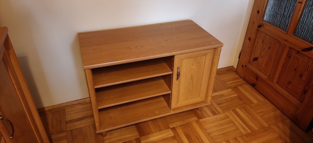 Kredens, witryna szafka pod telewizor