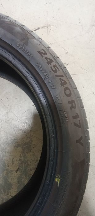 Pneus 245/40/17 Continental