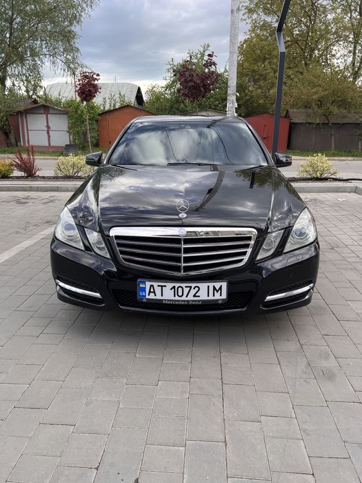 Mercedes-benz Е212    2.2 дизель  2011р