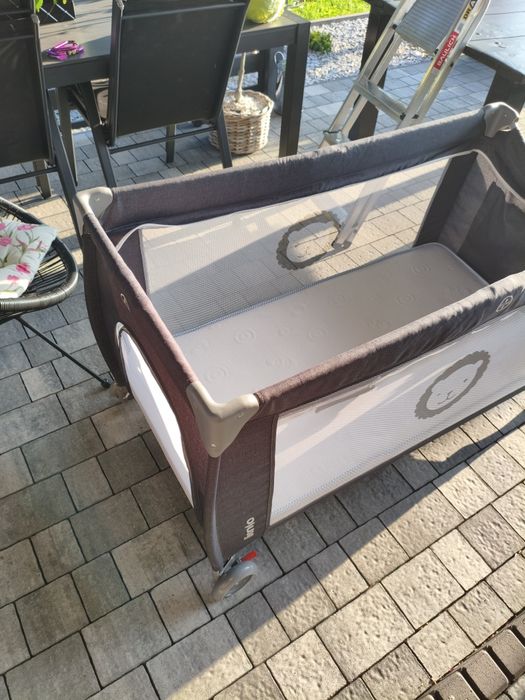Łóżeczko turystyczne kojec dla dziecka jak nowe plus materac. Rezerwacja