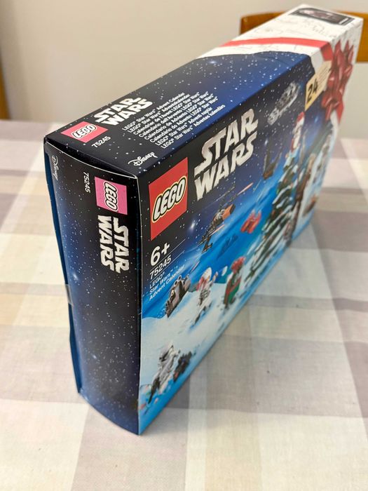 LEGO Star Wars 75245 Calendário Advento 2019 - caixa danificada