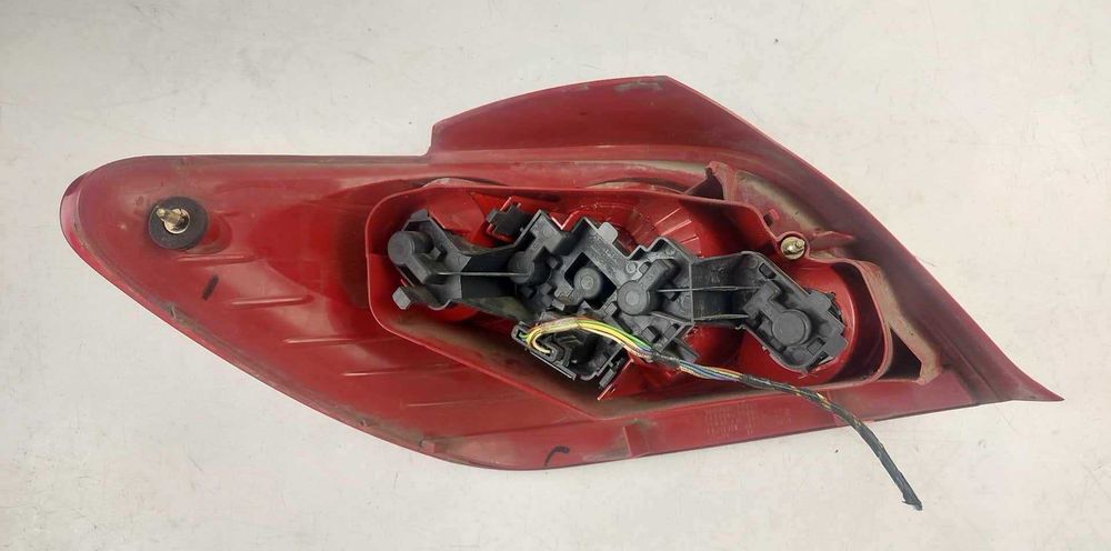 Tylna Tył Lampa Prawa PEUGEOT 307 HB Hatchback Lift 05-08