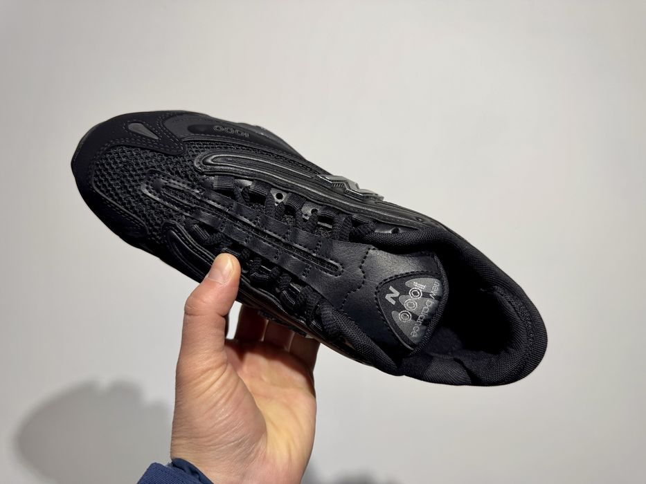 Кросівки чоловічі New Balance 1000 M1000B