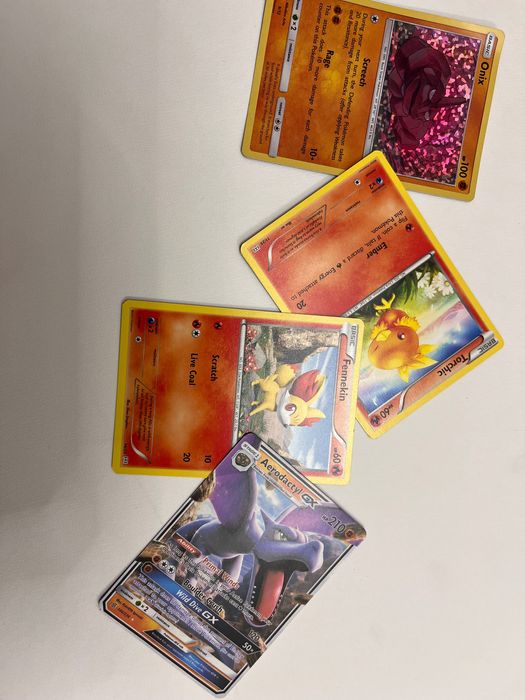 ___ 4 karty POKEMON ___Aerodactyl Fennekin Torchic Onix