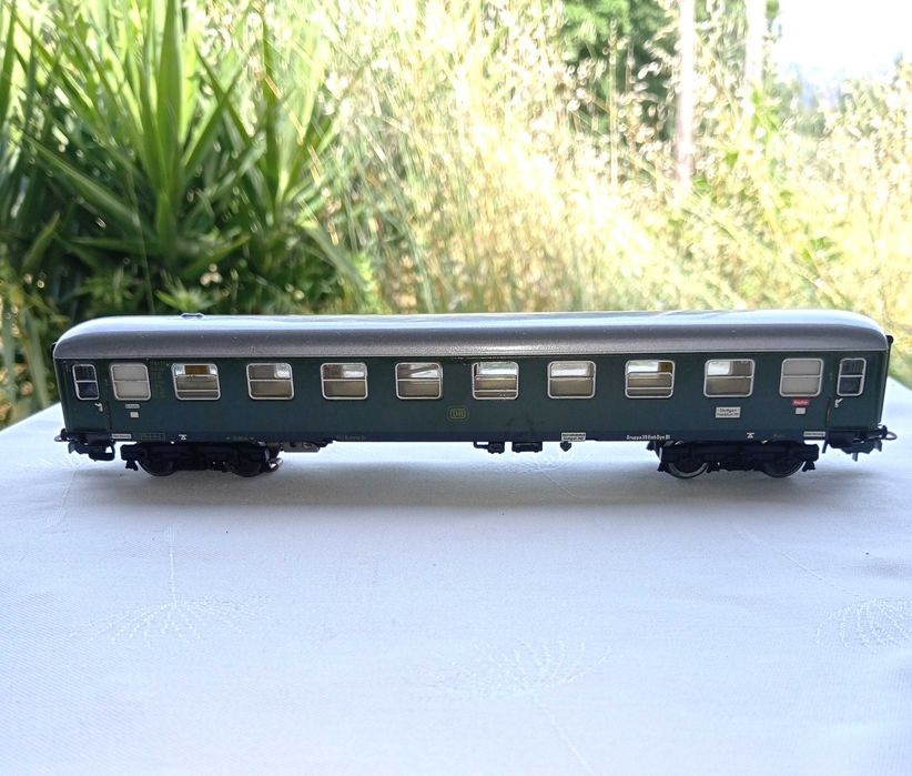 MARKLIN 4032, Carruagem de passageiros com ILUMINAÇÃO