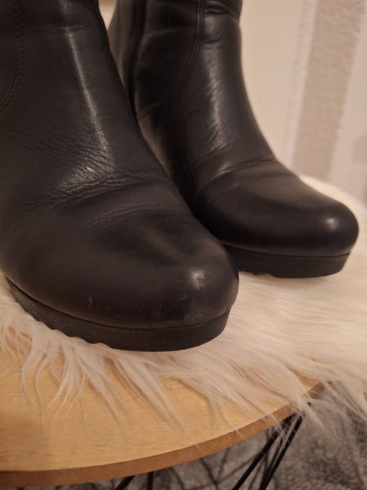 Buty na obcasie jesienno- zimowe