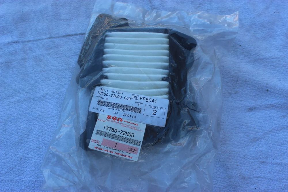Filtr powietrza SUZUKI VLR1800 K8-L3