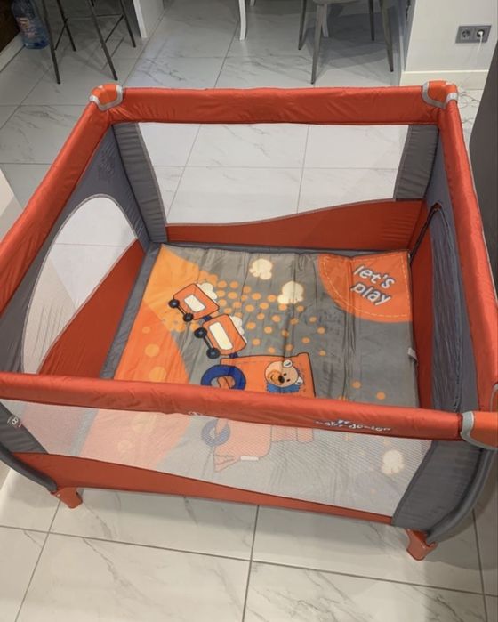 Дитячий великий манеж Baby Design Play з м'яким матрациком та чехлом.Італія новий стан
