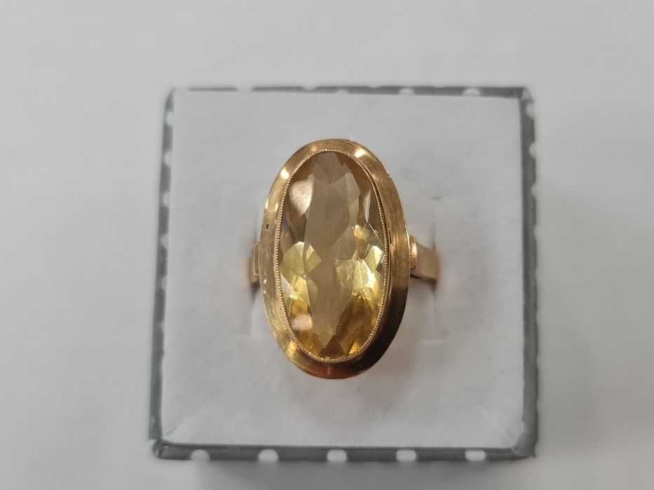 Złoty pierścionek/ 585/ 8.40 gram/ R16/ Chryzolit/ praca ręczna