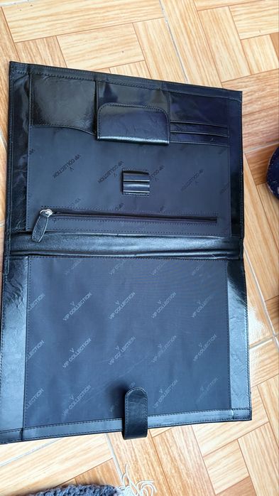 Папка для документів шкіряна