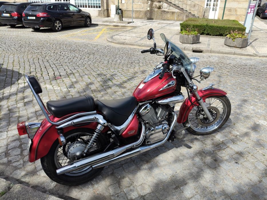Mota Suzuki Intruder 250cc – 2004 | Como Nova