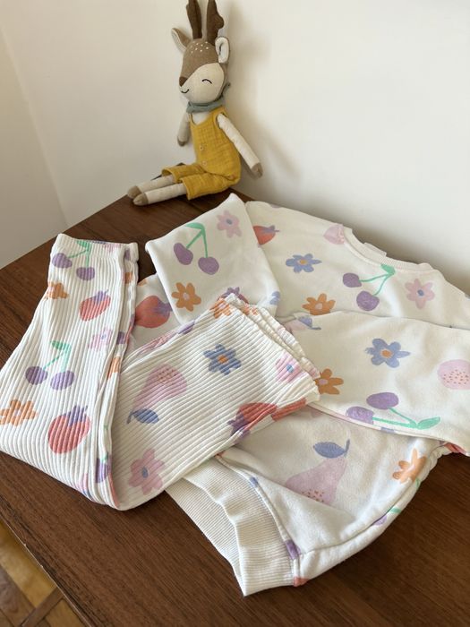 Костюм Zara 110 кофта лосины