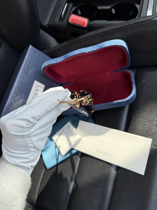 Жіночі сонцезахисні окуляри Gucci