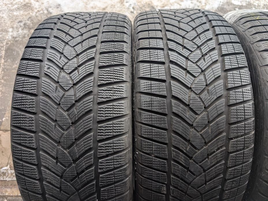 Зимняя резина 275/45 R21 Goodyear ultra grip