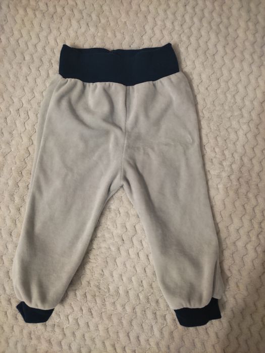 Komplet dla chłopca bluza i dresy r.80