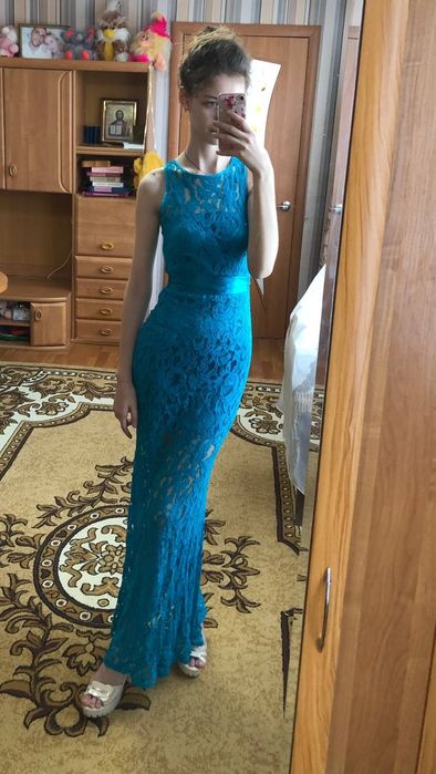 Продам шикарное вечернее  платье.