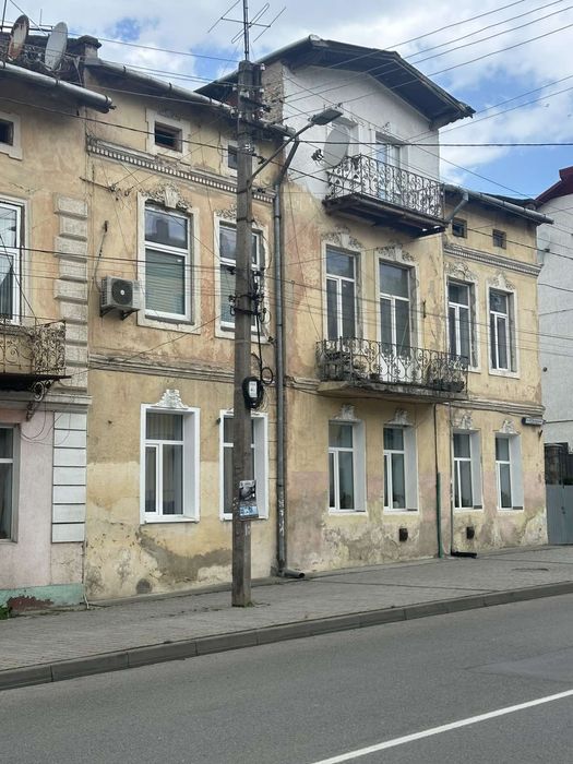 2 Кімнатна Квартира В Центрі Дрогобича