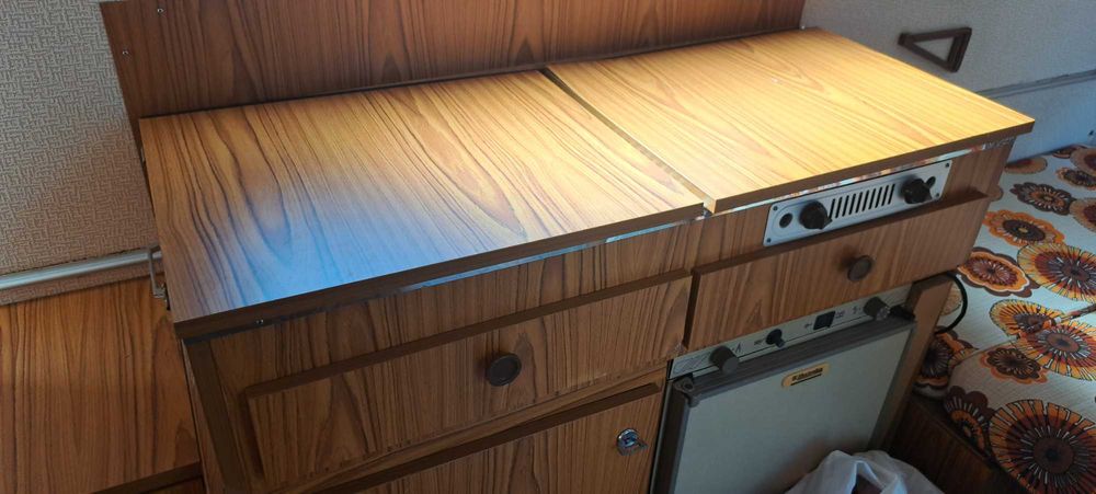 Caravana rebativel com avançado .