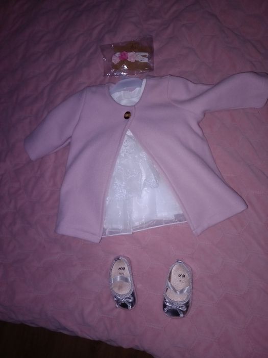 Ubranko na chrzest dla dziewczynki