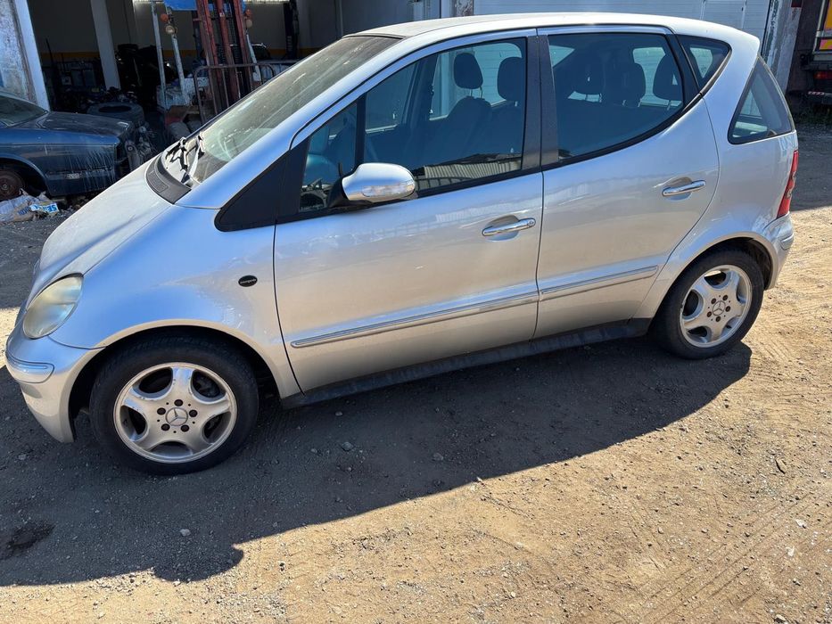 Mercedes Class A de 1999 A140 para peças