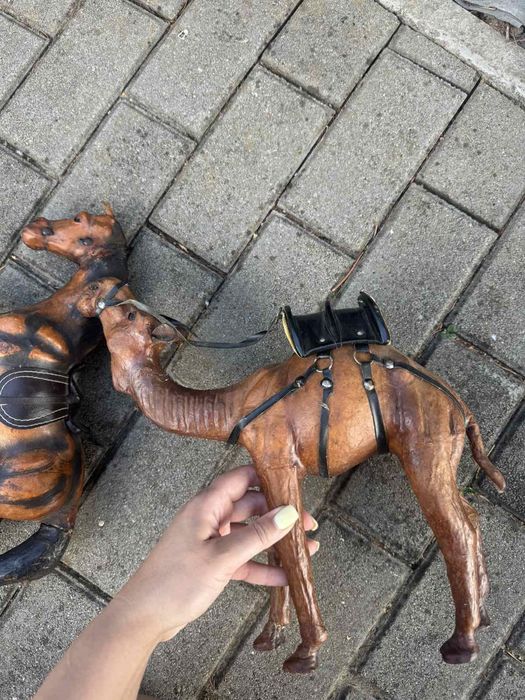 Конь и верблюд из нат.кожи