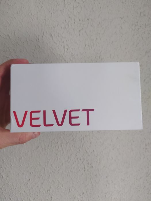 Продам LG Velvet новий