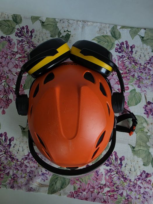 Kask Superplasma AQ  z wyposażeniem