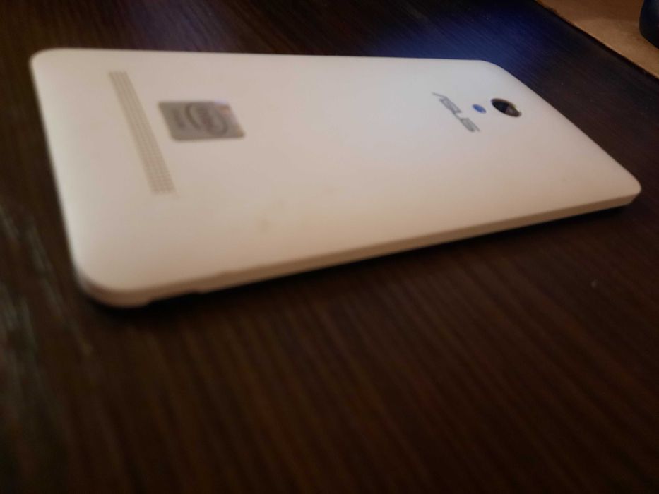 Мобильный телефон asus на запчасти