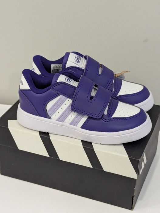 Adidas кросівки для дівчинки, розмір 27