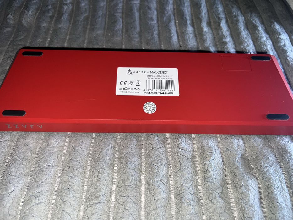 Ajazz ak680 (механічна клавіатура з преміум дизайном)