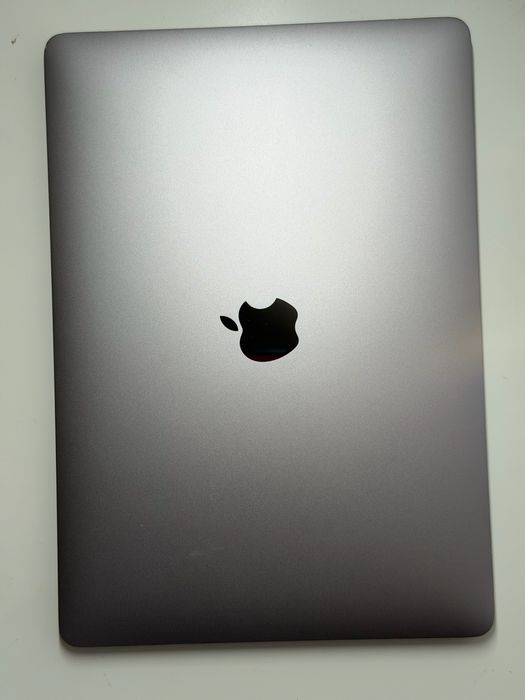 MacBook Pro 2019 TouchBar 8/128 i5